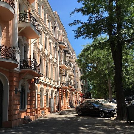 Apartamenty Na Sofievskoy Odessa Ngoại thất bức ảnh