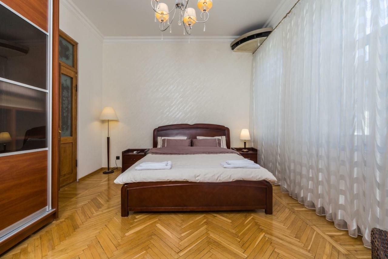 Apartamenty Na Sofievskoy Odessa Ngoại thất bức ảnh