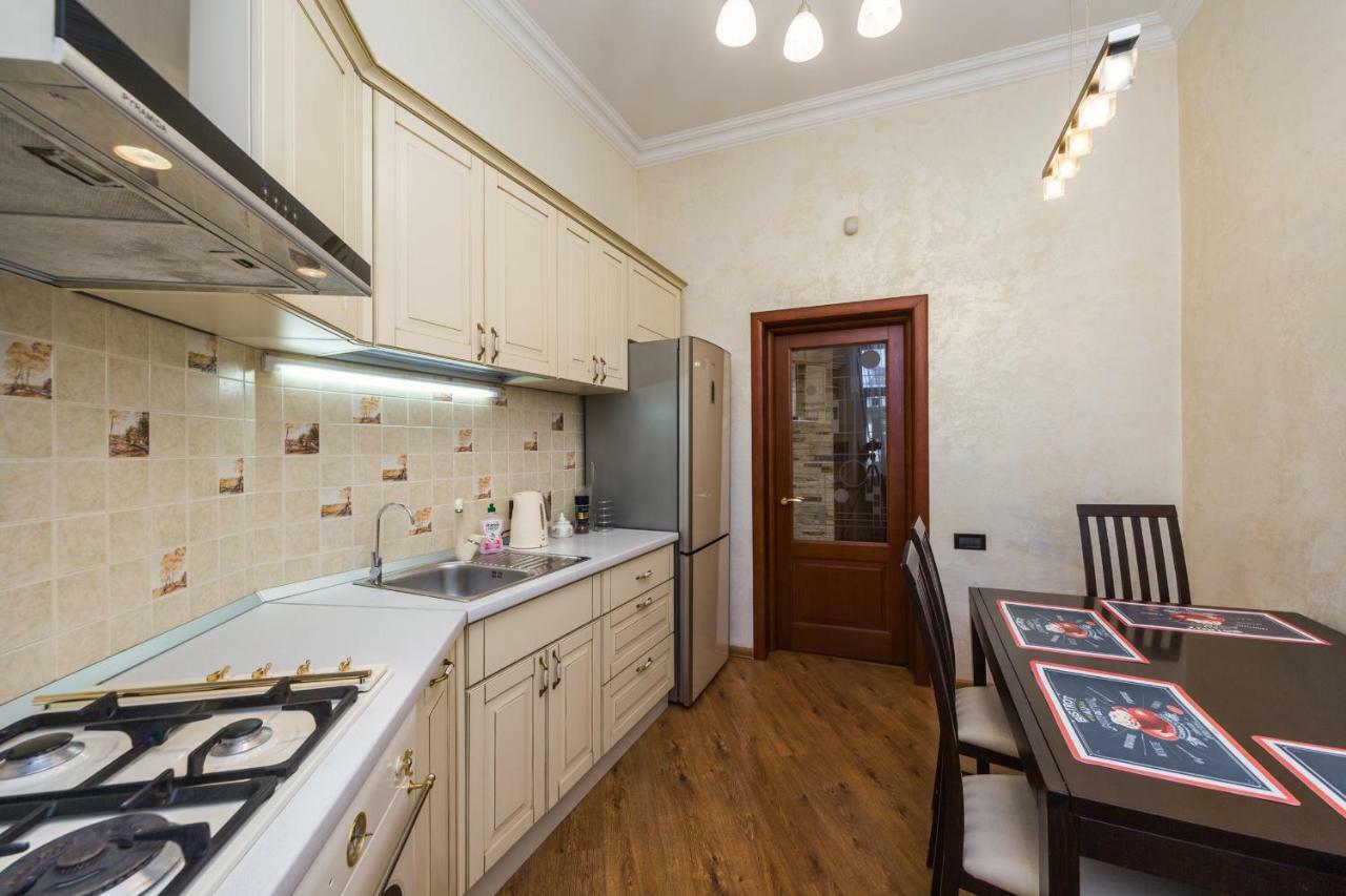 Apartamenty Na Sofievskoy Odessa Ngoại thất bức ảnh