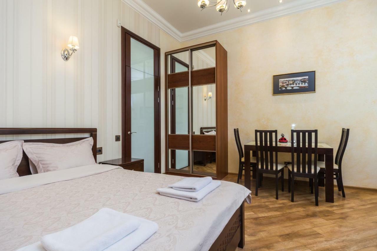 Apartamenty Na Sofievskoy Odessa Ngoại thất bức ảnh