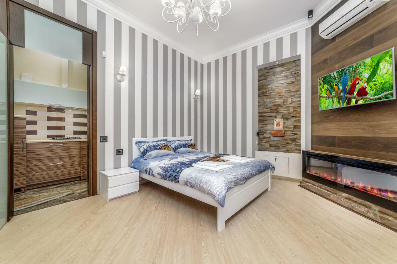 Apartamenty Na Sofievskoy Odessa Ngoại thất bức ảnh